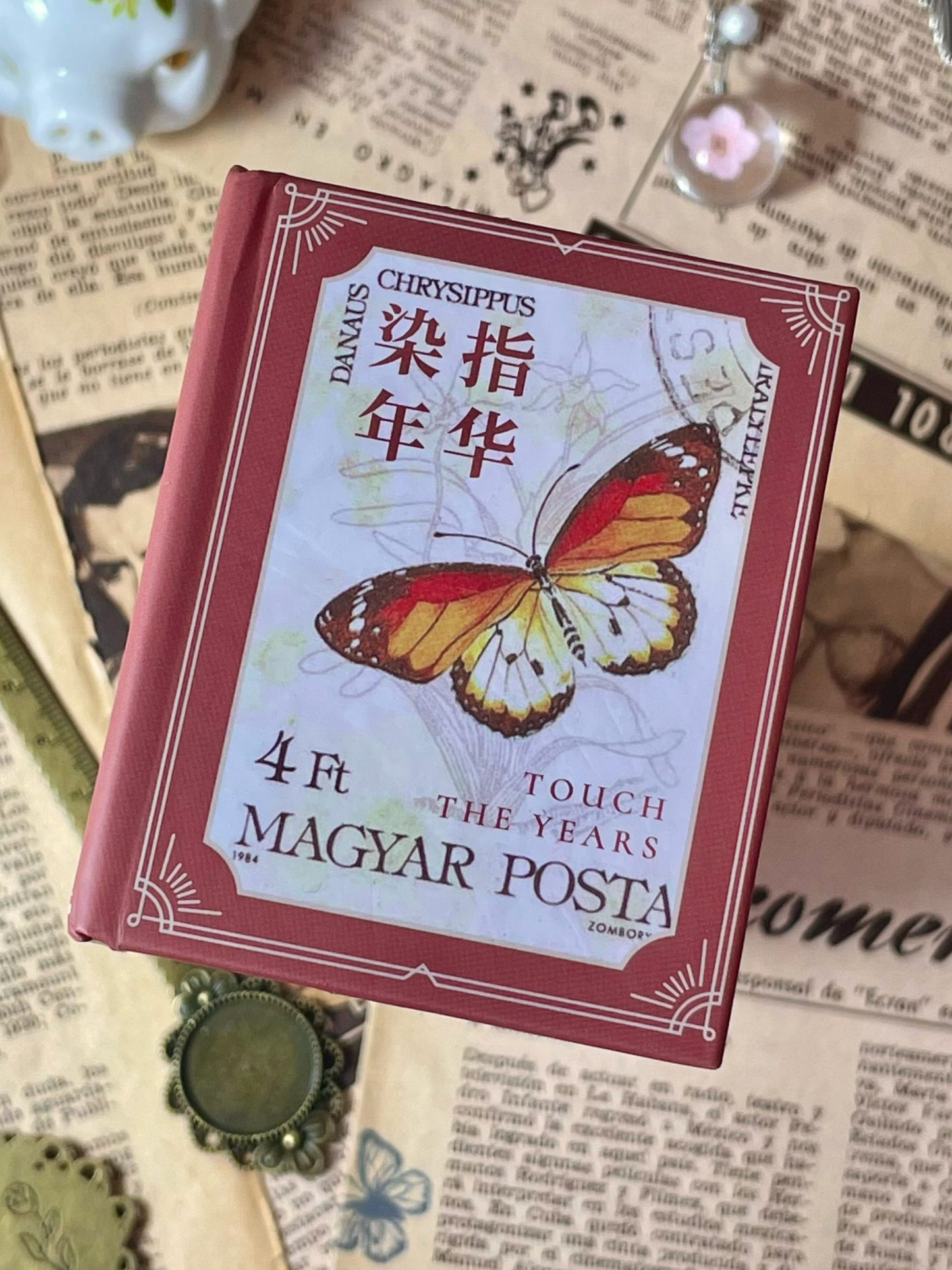 Mini Book Touch the Years