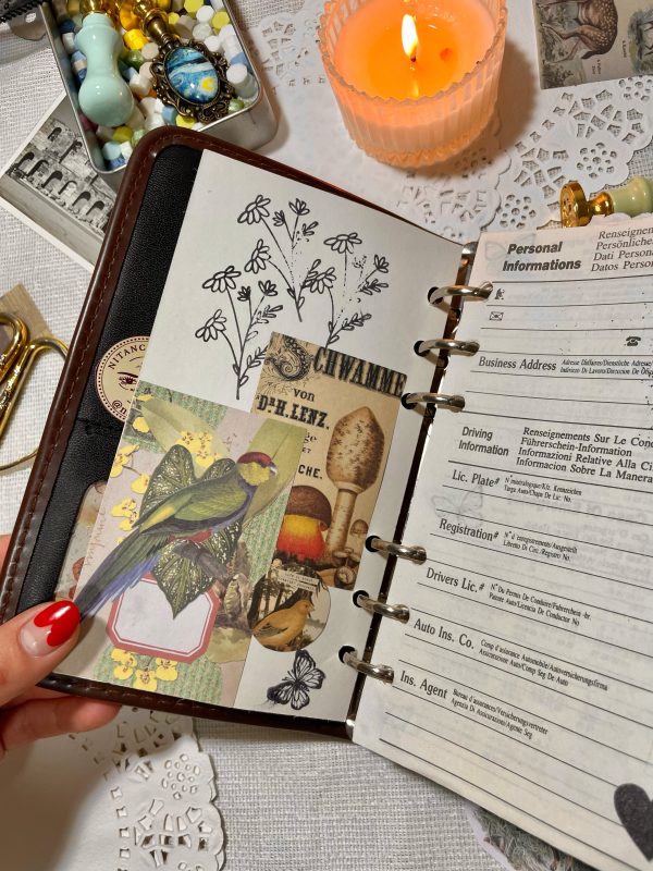 Diario / Planner 2003 vintage Intervenido con bolígrafo de perla