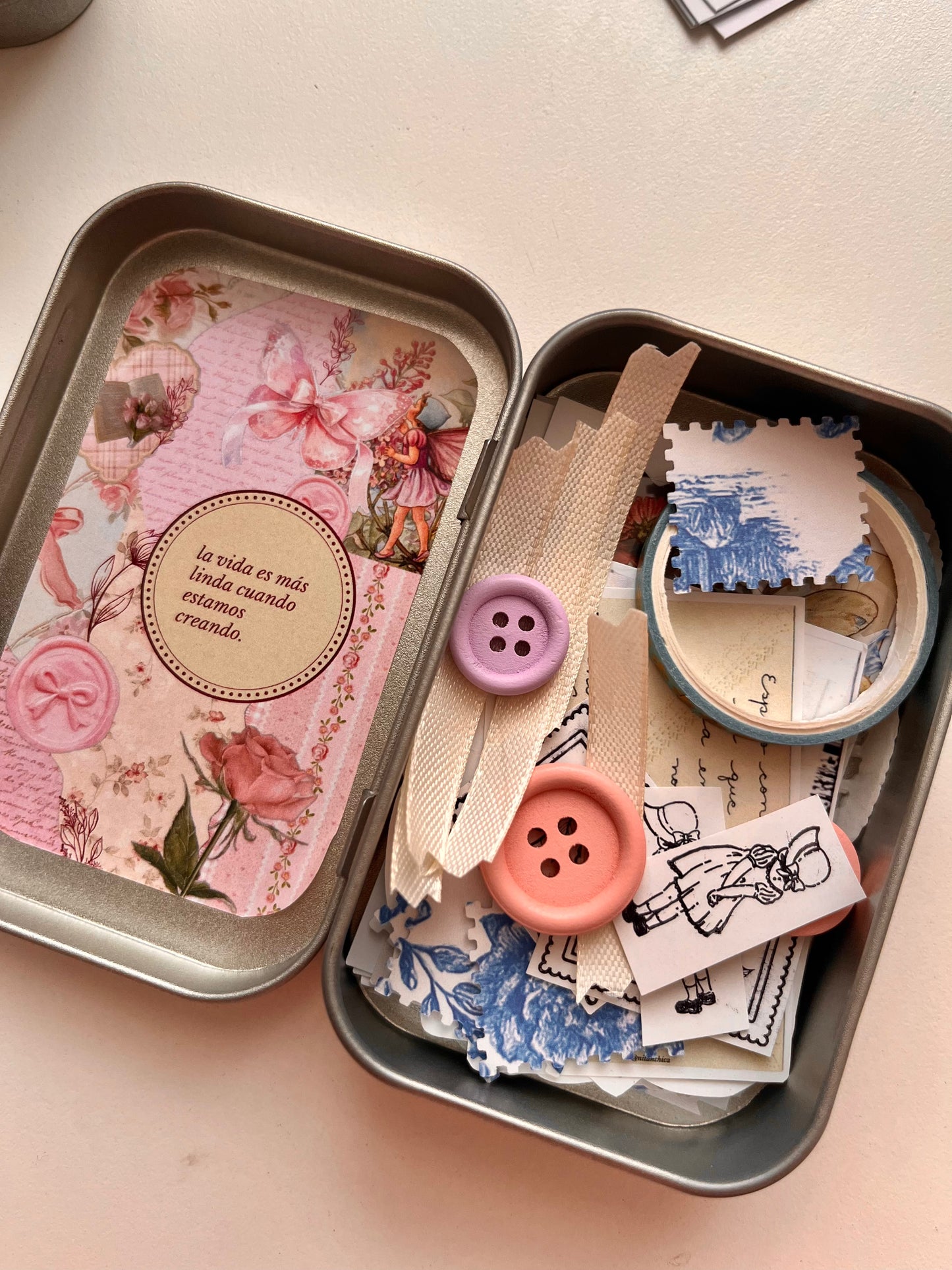 Mini cajita metálica 50 piezas de journal