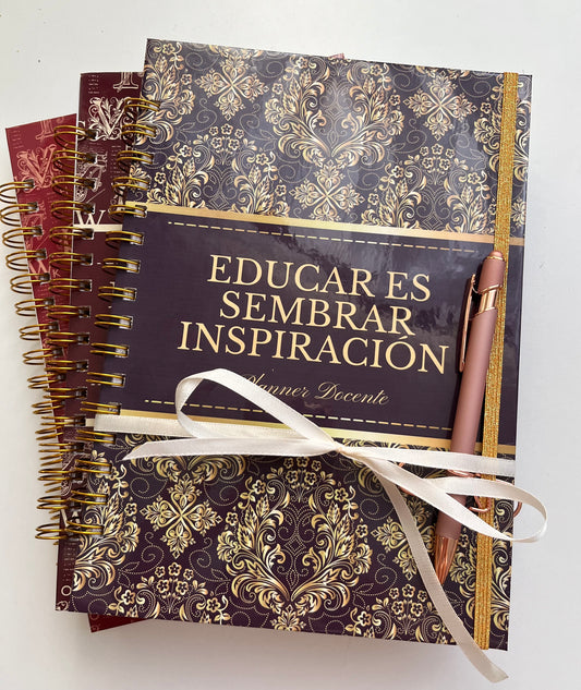 Pack Regalo profesor: Planner + Bolígrafo + sujetador lápiz