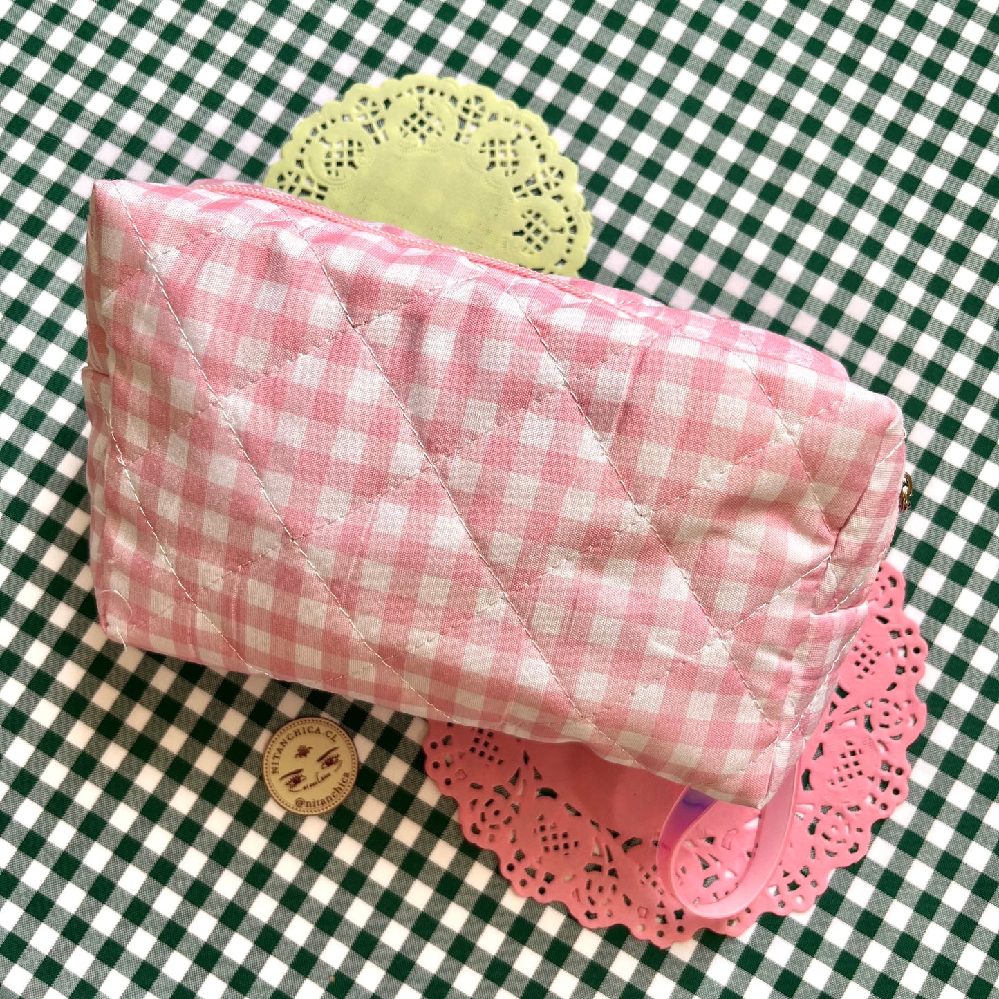 Estuche cuadritos rosado