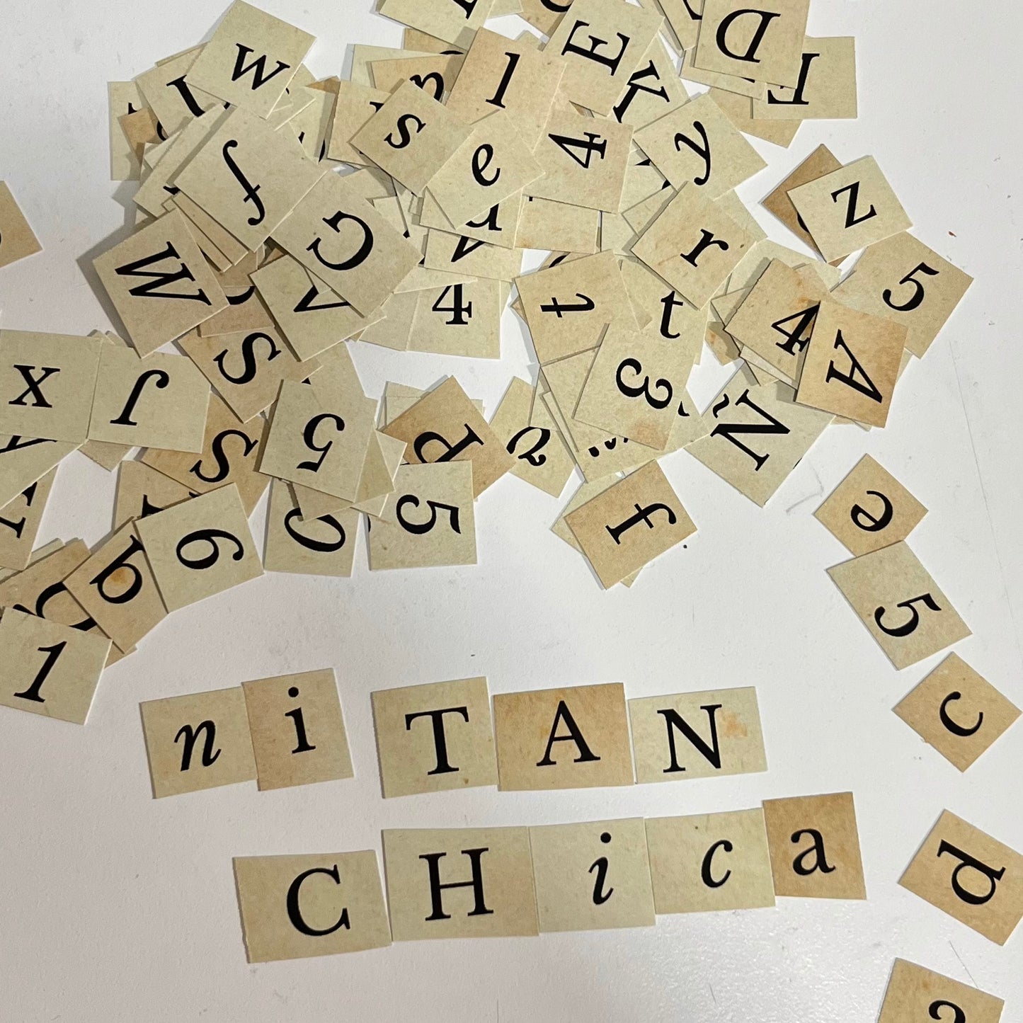 Set más de 150 stickers letras y números